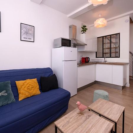 Le Nostradamus - Magnifique Appartement Cours Principal Plein Centre Avec Parking Salon-de-Provence Bagian luar foto